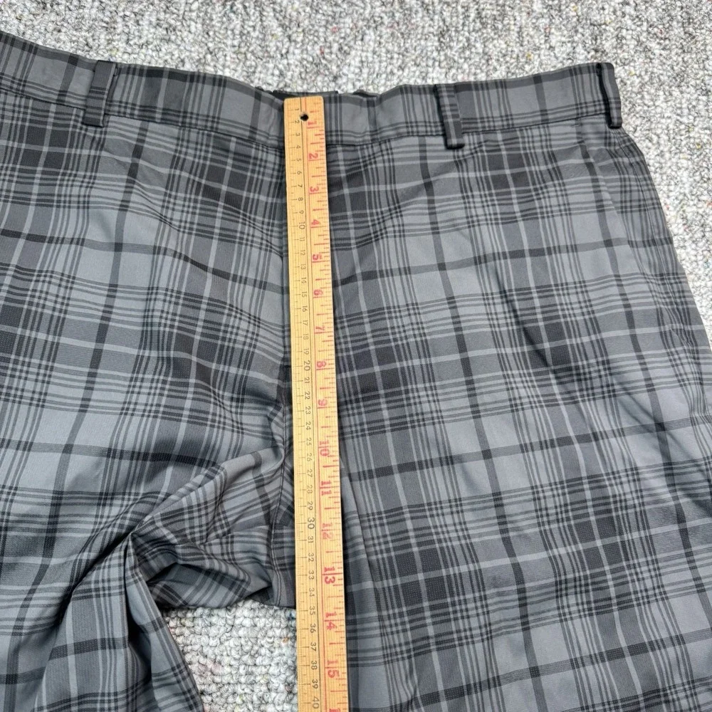 Nike Golf Shorts Mens 38 Plaid Tour Performance Tech Stretch Dri Fit Gray Black